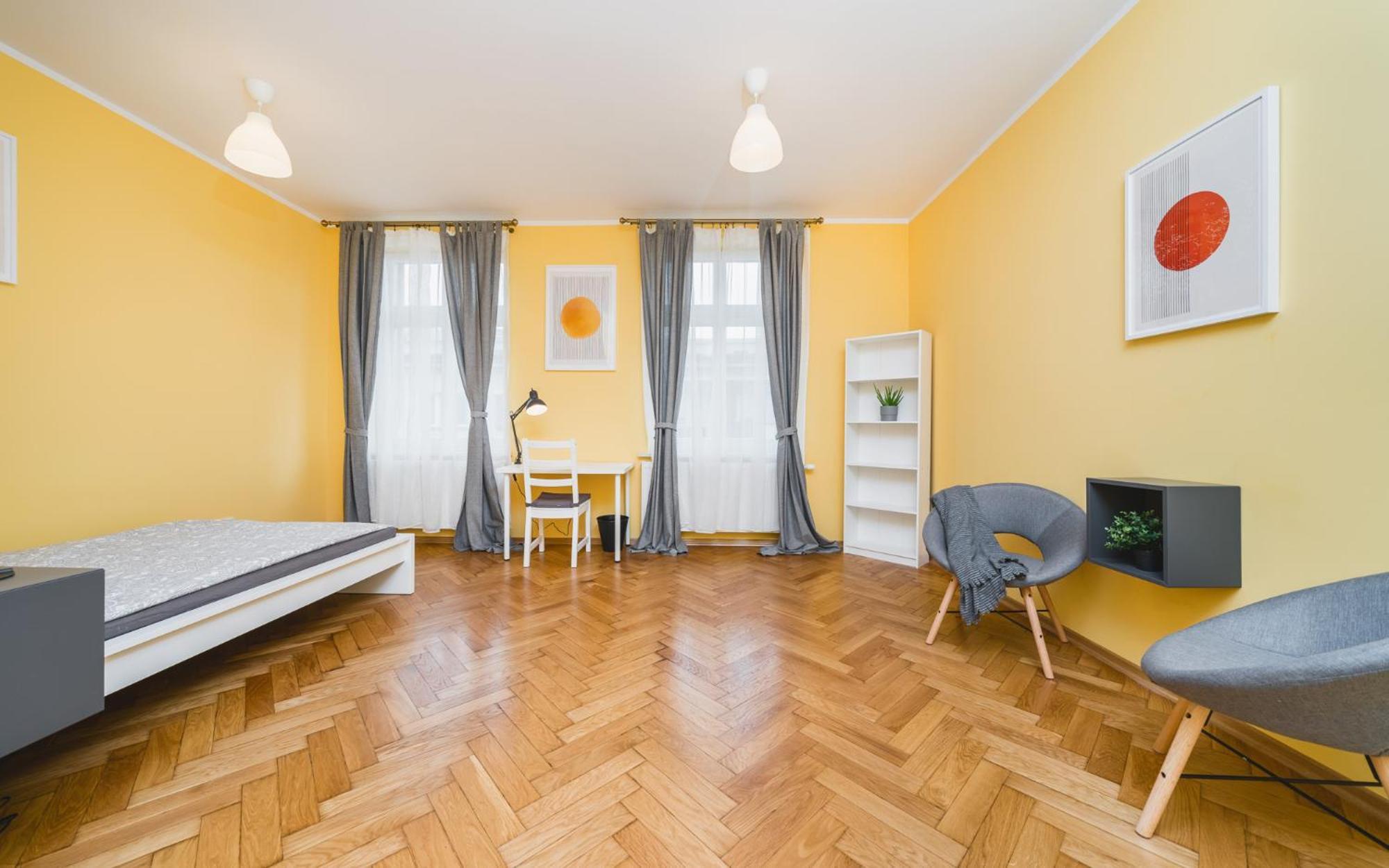 Modern Urban Escape - Old Town Apartment - By Upstairs Красков Екстериор снимка
