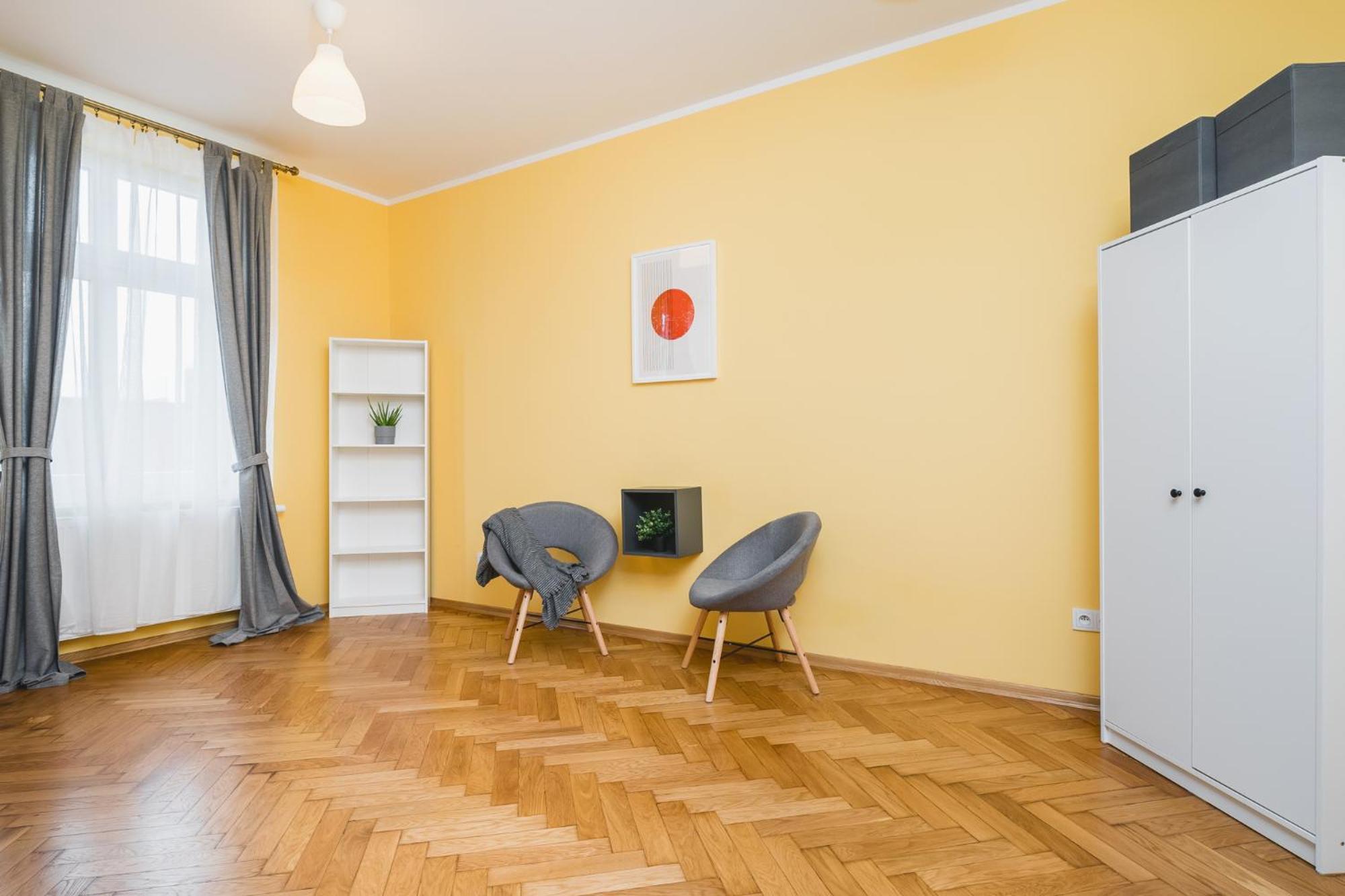 Modern Urban Escape - Old Town Apartment - By Upstairs Красков Екстериор снимка